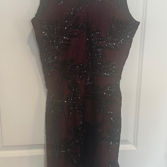 Dress the Population wine and black sequins mini dress - Picture 4 of 4
